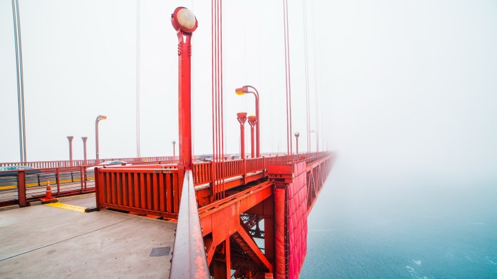 мост красный туман высота