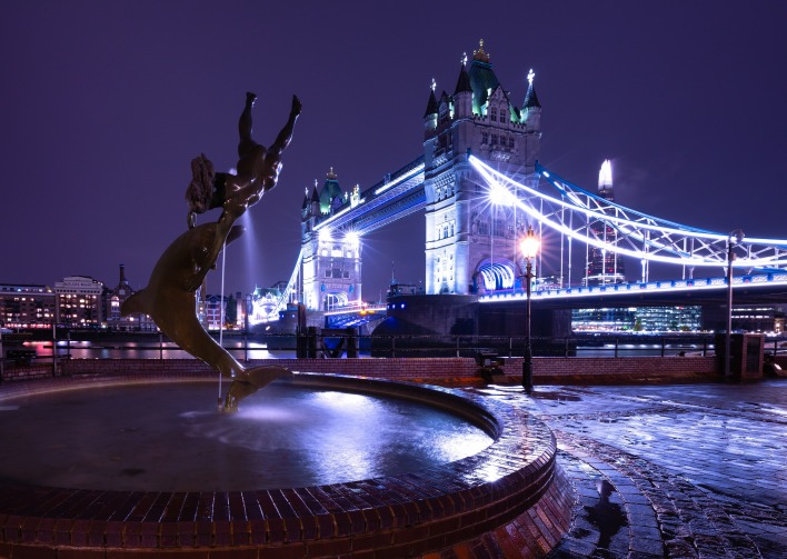 фонтан лондон мост ночь