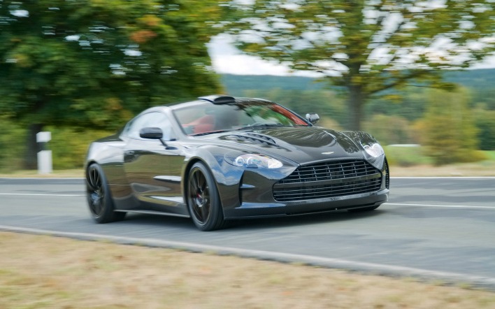 Aston Martin carbon