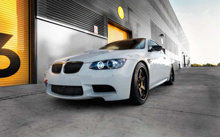 BMW M5 white