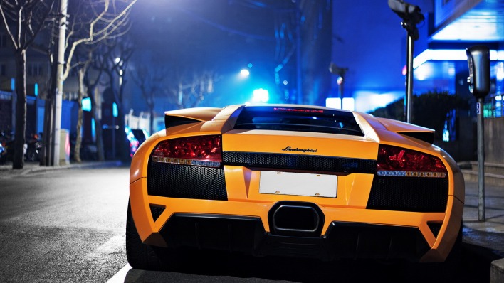 оранжевый автомобиль Lamborghini murcielago