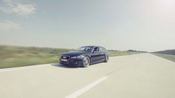 Audi черная дорога
