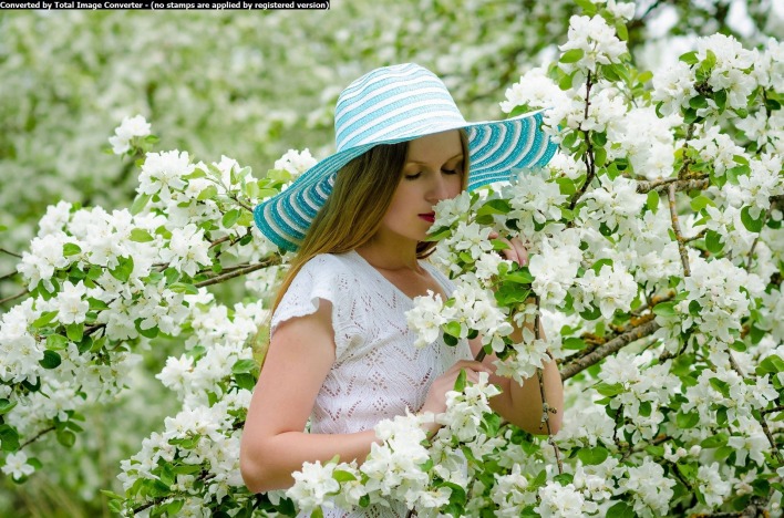поле,красотка,цветы,шляпка