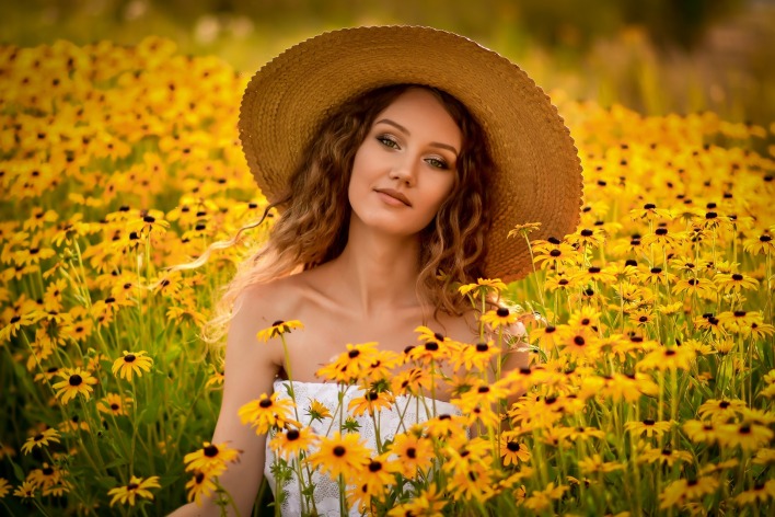 девушка цветы лицо шляпа желтые цветы