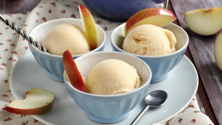 Мороженое чашки яблоки