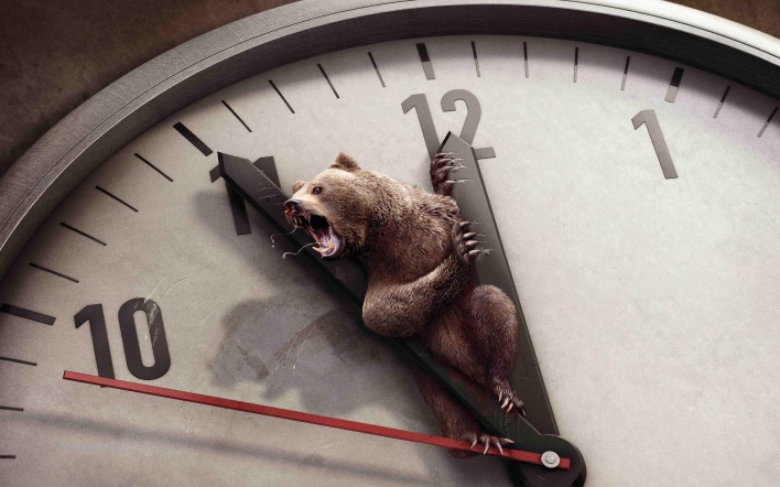 Медведь в стрелках часов