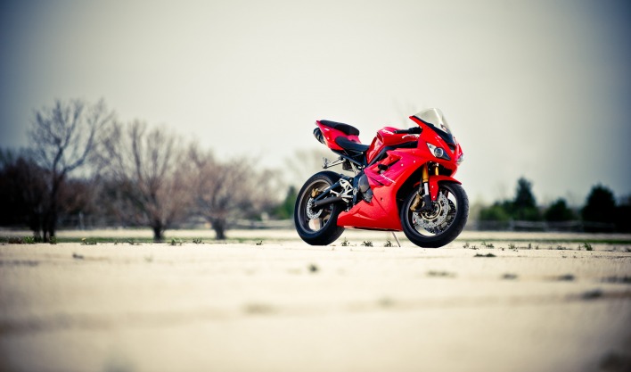 мотоцикл красный