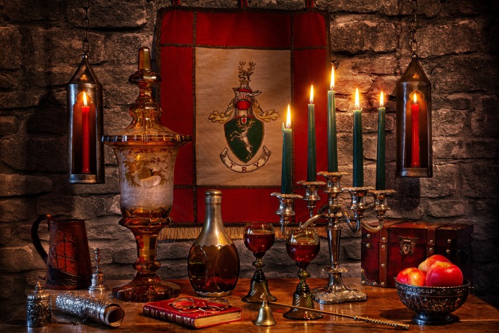 свечи стол подсвечник герб