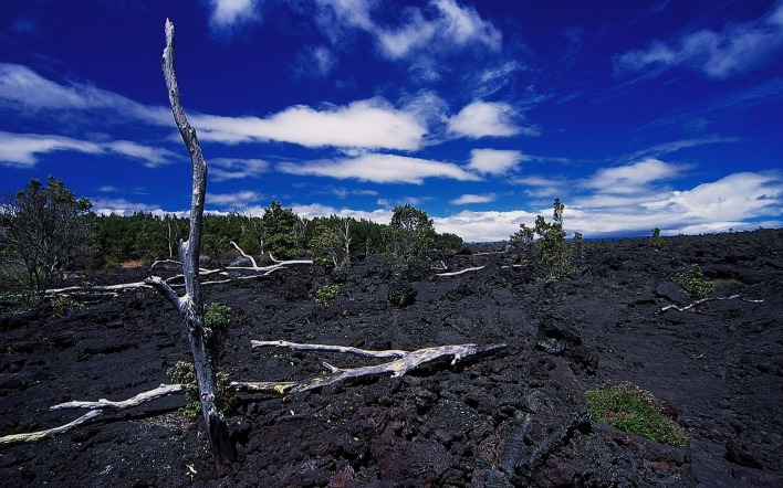 Земля после извержения вулкана