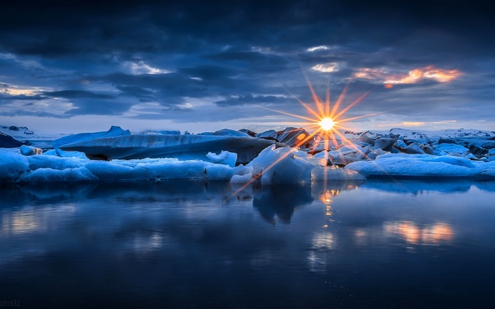 озеро лед глыбы солнце закат