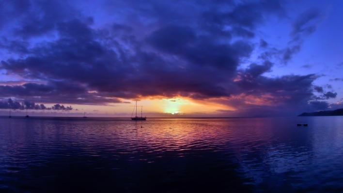 море лодка небо закат