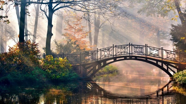 река,мостик,деревья