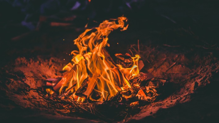 костер огонь горение ночь