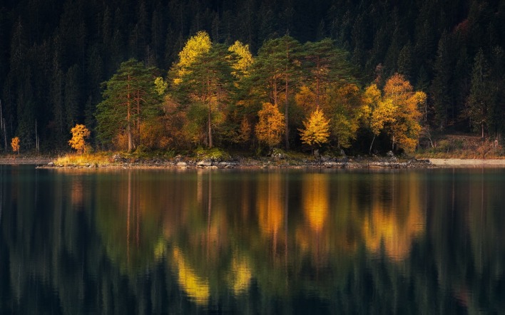 озеро остров осень отражение рябь