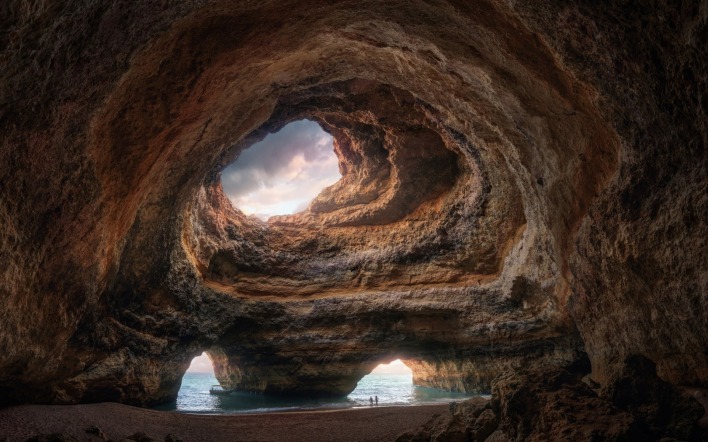 пещера залив пляж