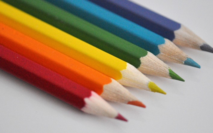 карандаши цветные минимализм