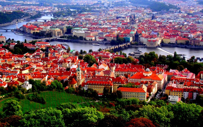 Прага вид с горы