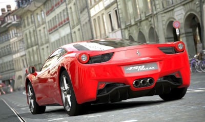 красный спортивный автомобиль Ferrari 458