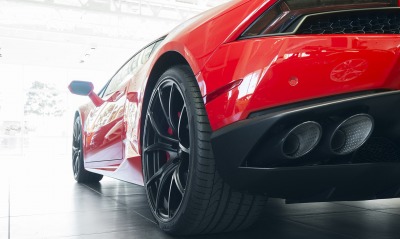 Lamborghini Huracan суперкар гараж
