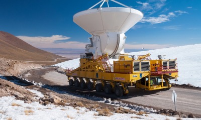 радиотелескоп грузовик тягач холмы