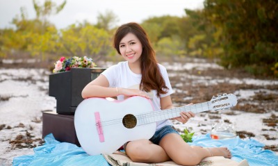 девушки гитара улыбка
