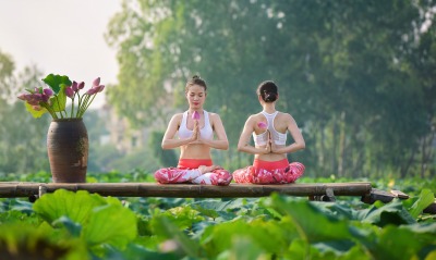девушки йога медитация природа