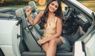 девушка автомобиль цветок улыбка