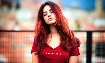 девушка рыжая крашеные волосы