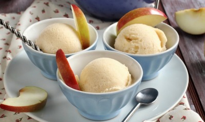 Мороженое чашки яблоки