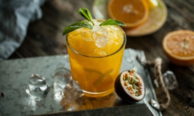 коктейль апельсиновый фреш стакан мята
