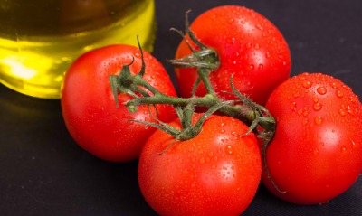 томаты помидоры ветка капли мокрые