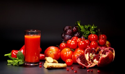 овощи томат гранат сок стакан натюрморт