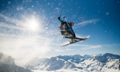сноубордист вираж снег солнце