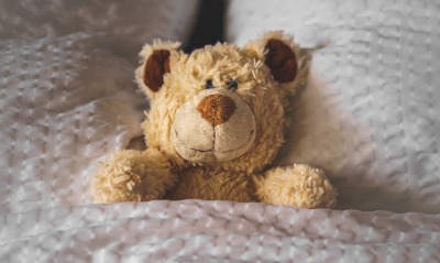 медвежонок плюшевый постель