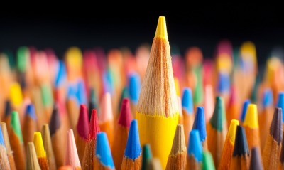 цветные карандаши ярки радужные креатив