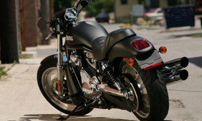 Мотоцикл черный