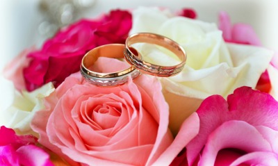Кольца, свадьба, цветы