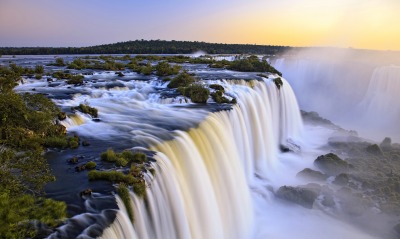 природа водопад деревья вода Бразилия