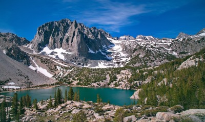 природа скалы горы озеро