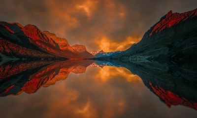 горы отражение небо озеро