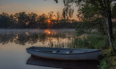 лодка озеро лес