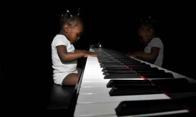 Девочка и пианино