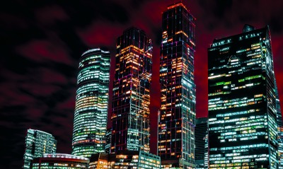 небоскребы москва ночь огни окна фасад