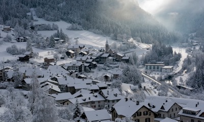 деревня зима горы