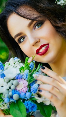 девушка цветы улыбка