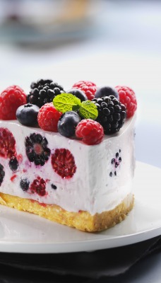 Пирожное торт ягоды