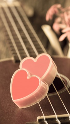 сердечки гитара любовь