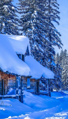 дом зима снег