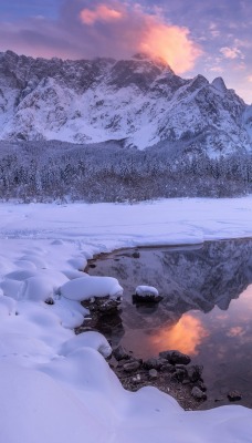озеро зима водоем горы снег