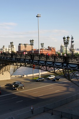Мост через Москва реку